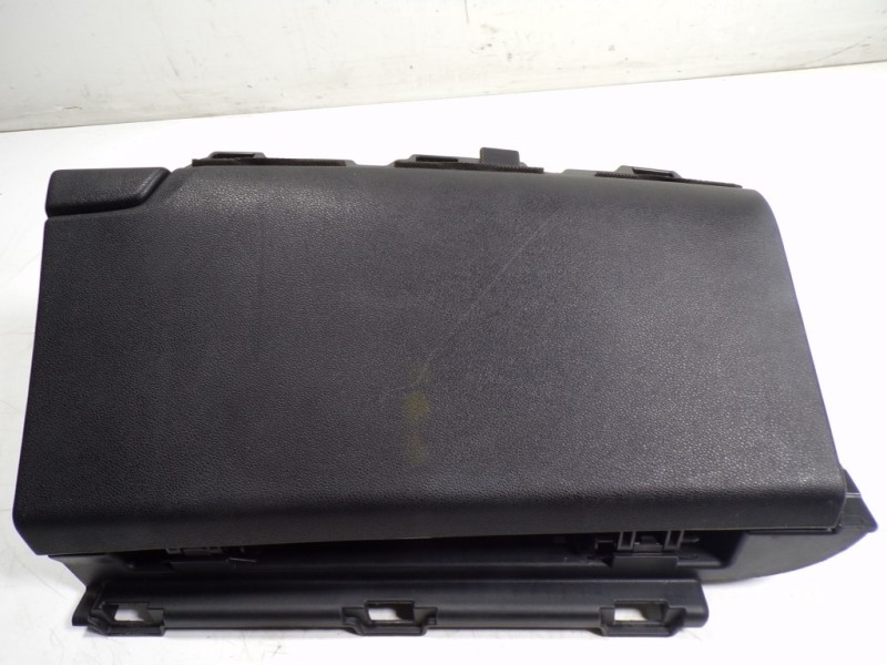 Recambio de guantera para kia niro drive plug-in hybrid referencia OEM IAM 84510G5000WK 84540G5010 84540G5010