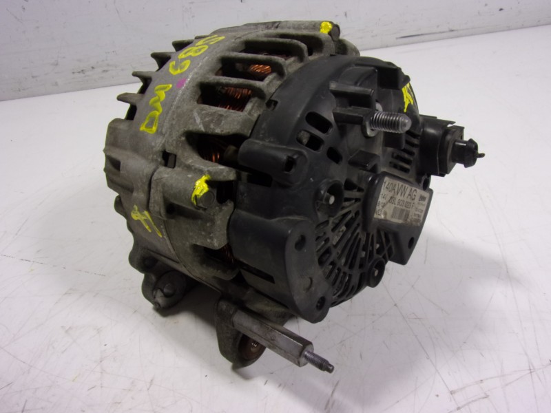 Recambio de alternador para seat leon (1p1) 1.6 tdi referencia OEM IAM 03L903023F 03L903023F 