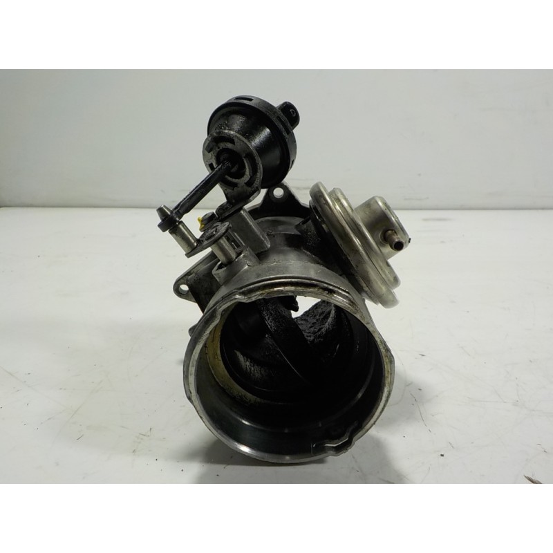 Recambio de valvula egr para volkswagen touareg (7la) 2.5 tdi referencia OEM IAM  070128070F 059813032