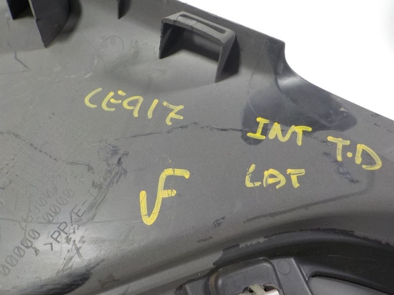 Recambio de moldura para renault twizy technic referencia OEM IAM  769003577R 