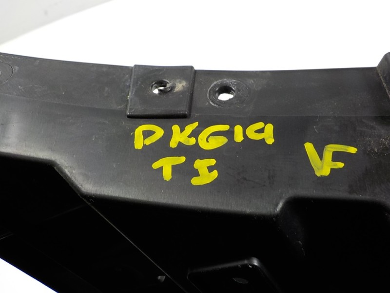 Recambio de molduras traseras para bentley continental gt supersports referencia OEM IAM 3W8807375D 3W8807393C 