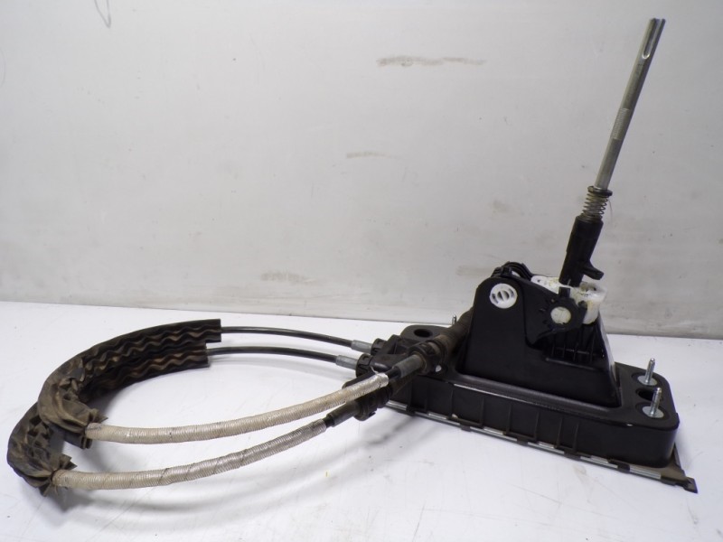 Recambio de palanca cambio para volkswagen tiguan 2.0 tdi referencia OEM IAM 5QA711049C 5QA711049 