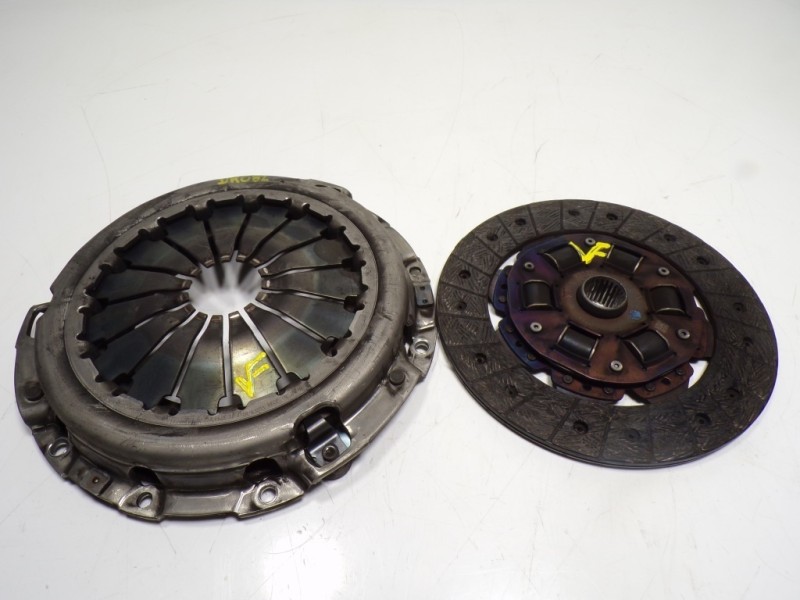 Recambio de kit embrague para mazda cx-3 2.0 16v cat referencia OEM IAM  PE0116460 