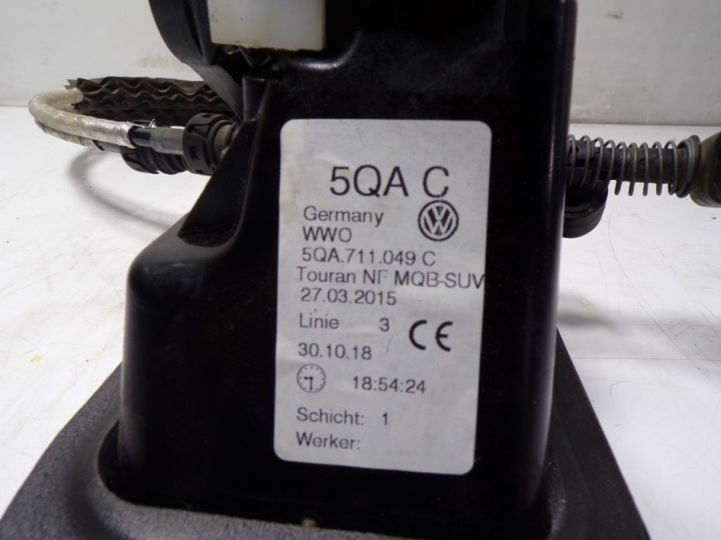 Recambio de palanca cambio para volkswagen tiguan 2.0 tdi referencia OEM IAM 5QA711049C 5QA711049 