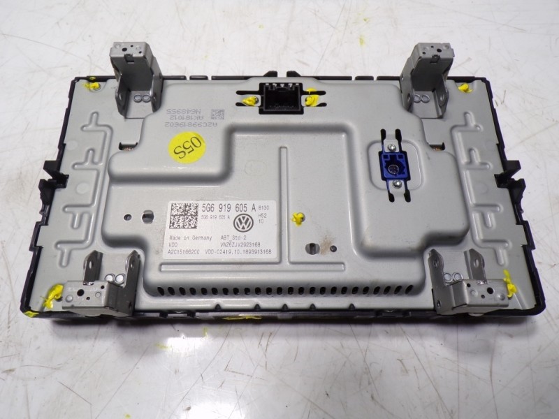 Recambio de pantalla multifuncion para volkswagen tiguan 2.0 tdi referencia OEM IAM 5G6919605A 5G6919605A A2C15166200