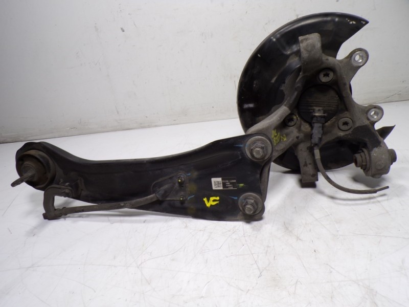 Recambio de mangueta trasera derecha para kia niro drive plug-in hybrid referencia OEM IAM 52720G2000  52730G2000