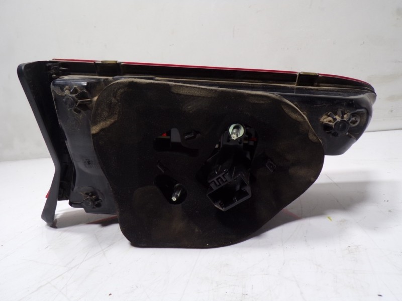 Recambio de piloto trasero derecho interior para volkswagen tiguan 2.0 tdi referencia OEM IAM 5NA945094F 2SA01252002 