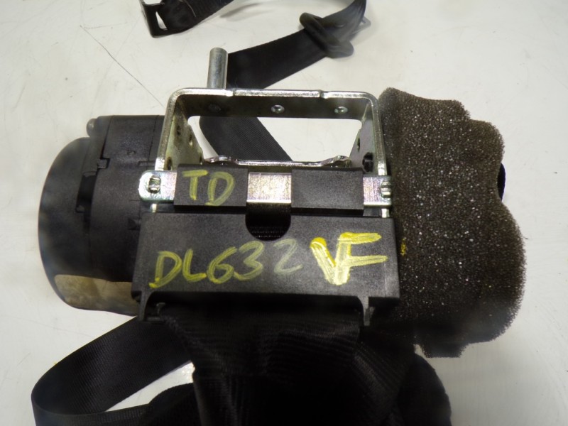 Recambio de cinturon seguridad trasero derecho para volvo c30 2.4 20v diesel referencia OEM IAM 30642227  