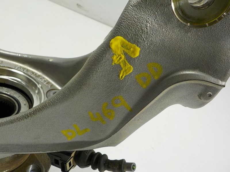 Recambio de mangueta delantera derecha para seat leon sportstourer (kl8) 2.0 tdi referencia OEM IAM 5WA407254A 5WA407258A 5WA407