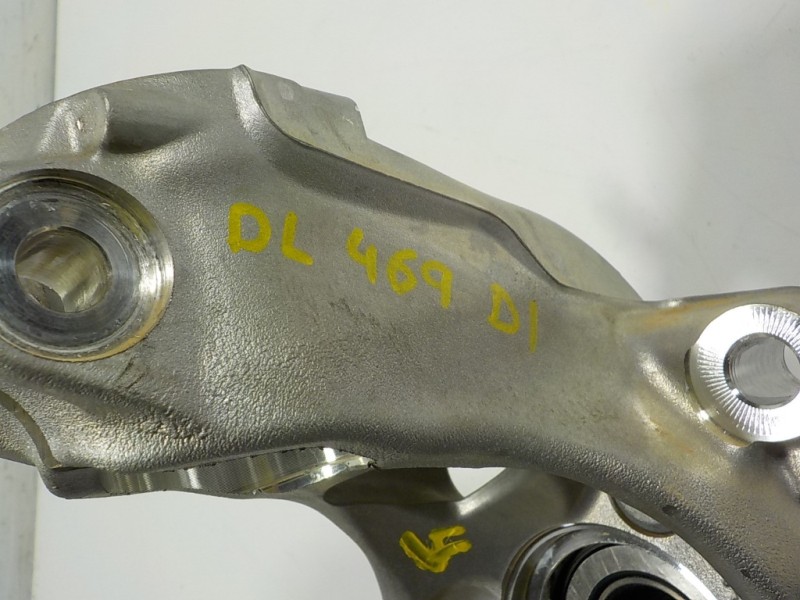 Recambio de mangueta delantera izquierda para seat leon sportstourer (kl8) 2.0 tdi referencia OEM IAM 5WA407253A 5WA407257A 5WA4