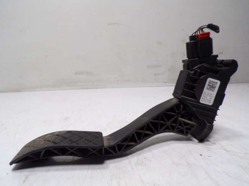 Recambio de potenciometro pedal para volkswagen tiguan 2.0 tdi referencia OEM IAM 5Q1723503J 5Q1723503J 