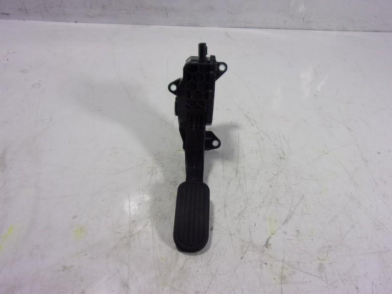 Recambio de potenciometro pedal para toyota hilux (3b/3c/3d) doble cabina referencia OEM IAM 78110KK021 78110KK00 