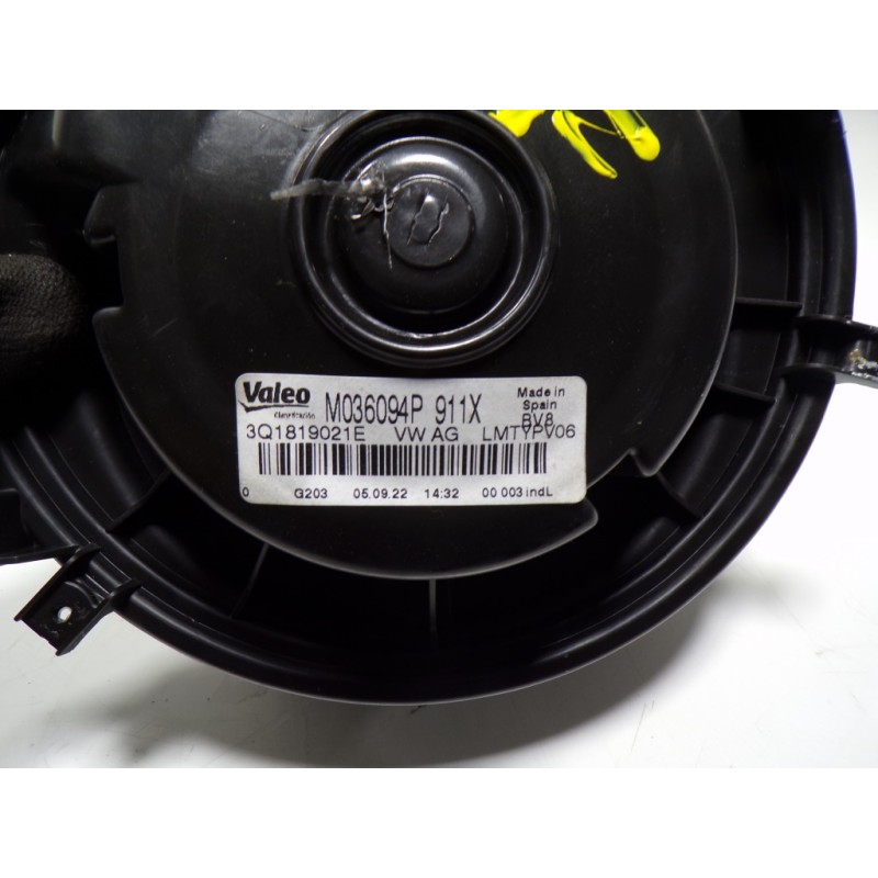 Recambio de motor calefaccion para seat leon sportstourer (kl8) 2.0 tdi referencia OEM IAM 3Q1819021A 3Q1819021E 5WA907521