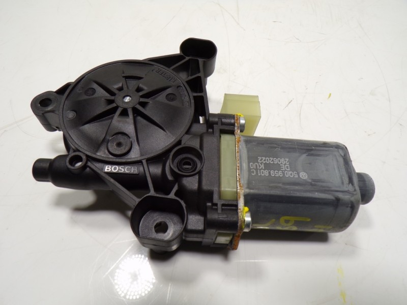 Recambio de motor elevalunas delantero izquierdo para seat leon sportstourer (kl8) 2.0 tdi referencia OEM IAM 5Q0959801C 5Q09598