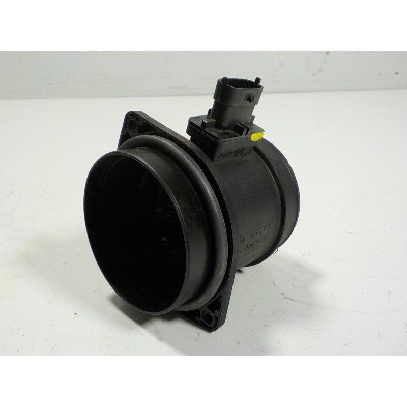 Recambio de caudalimetro para land rover discovery sport 2.0 td4 cat referencia OEM IAM LR071914 G4D312B579AA 