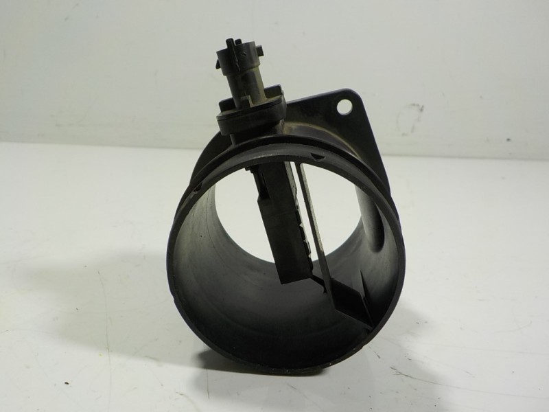 Recambio de caudalimetro para land rover discovery sport 2.0 td4 cat referencia OEM IAM LR071914 G4D312B579AA 