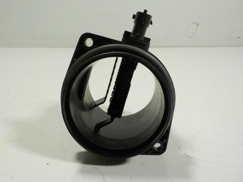 Recambio de caudalimetro para land rover discovery sport 2.0 td4 cat referencia OEM IAM LR071914 G4D312B579AA 