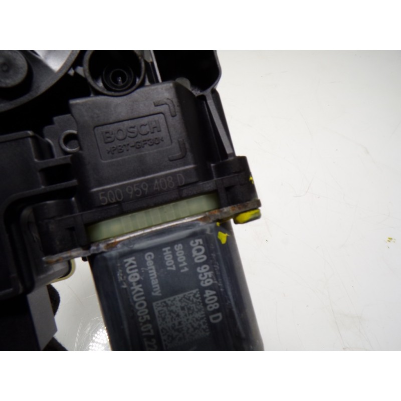 Recambio de motor elevalunas trasero derecho para seat leon sportstourer (kl8) 2.0 tdi referencia OEM IAM 5Q0959408D 5Q0959408D 