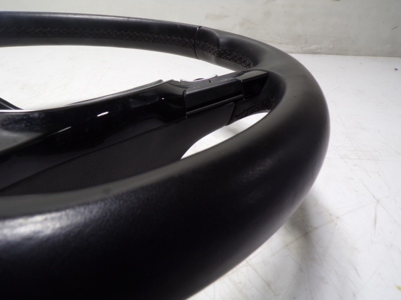 Recambio de volante para volkswagen tiguan 2.0 tdi referencia OEM IAM 5TA419091AHE74 5TA419091 