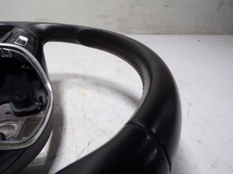 Recambio de volante para volkswagen tiguan 2.0 tdi referencia OEM IAM 5TA419091AHE74 5TA419091 