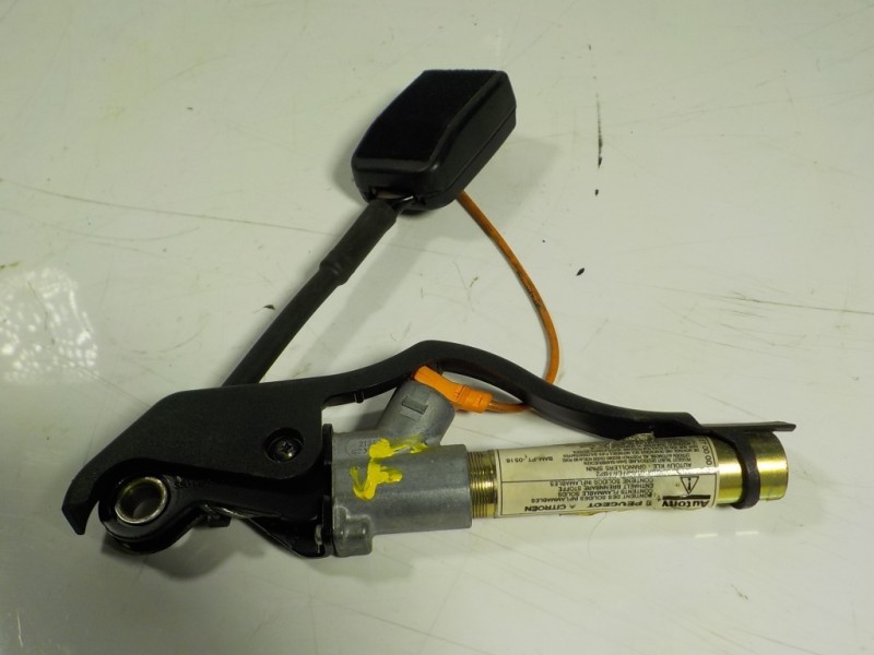 Recambio de pretensor airbag izquierdo para citroën xsara berlina 1.4 referencia OEM IAM   