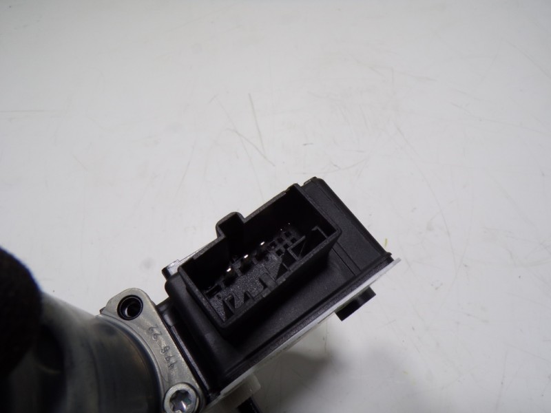 Recambio de motor elevalunas trasero izquierdo para seat leon sportstourer (kl8) 2.0 tdi referencia OEM IAM 5Q0959407D 5Q0959407