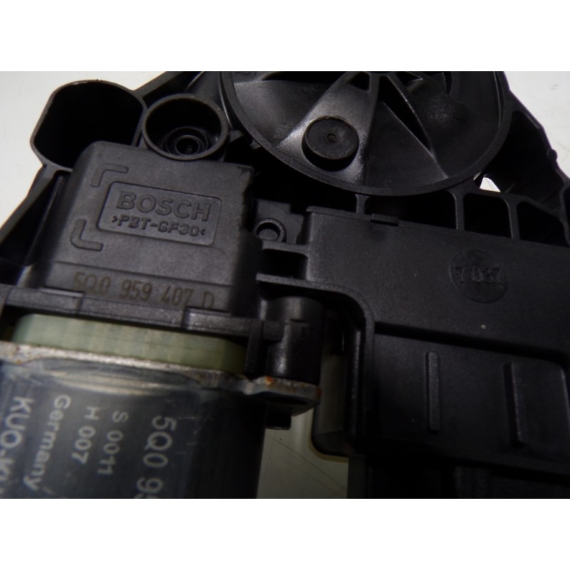 Recambio de motor elevalunas trasero izquierdo para seat leon sportstourer (kl8) 2.0 tdi referencia OEM IAM 5Q0959407D 5Q0959407