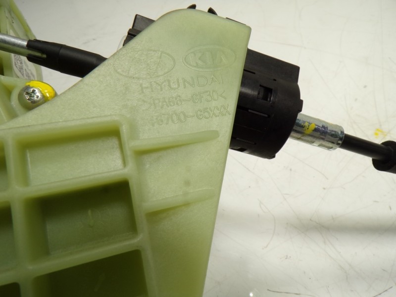 Recambio de palanca cambio para kia niro drive plug-in hybrid referencia OEM IAM 46700G5110 4870065XXX 46790G5100