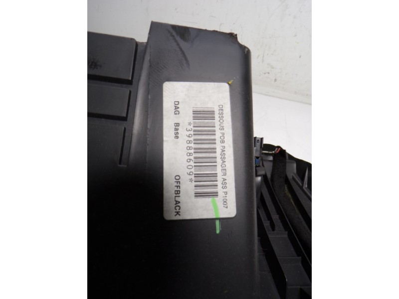 Recambio de guantera para volvo c30 2.4 20v diesel referencia OEM IAM 39897395  