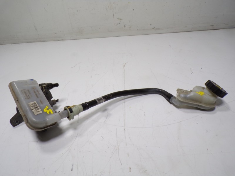 Recambio de bomba freno para ford transit courier 1.5 tdci cat referencia OEM IAM 1751664 EY162K478AC 