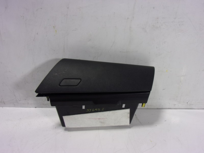 Recambio de guantera para toyota hilux (3b/3c/3d) doble cabina referencia OEM IAM 55041KK170C0  