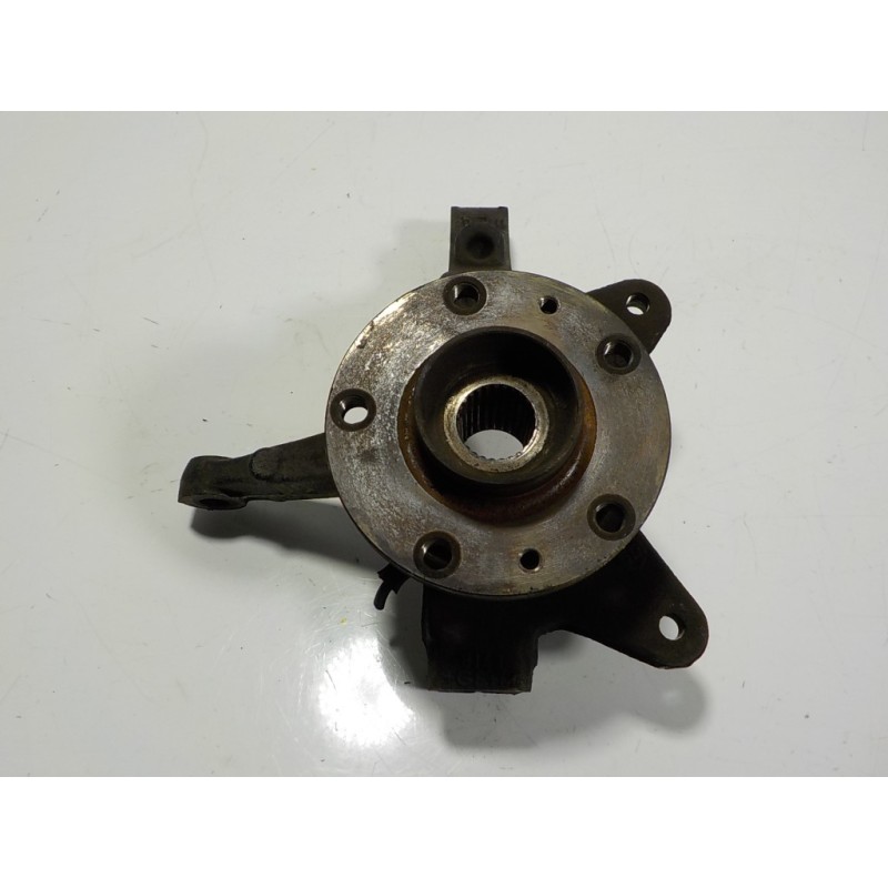 Recambio de mangueta delantera derecha para renault kangoo 1.5 dci diesel cat referencia OEM IAM 8200755590  8200361237