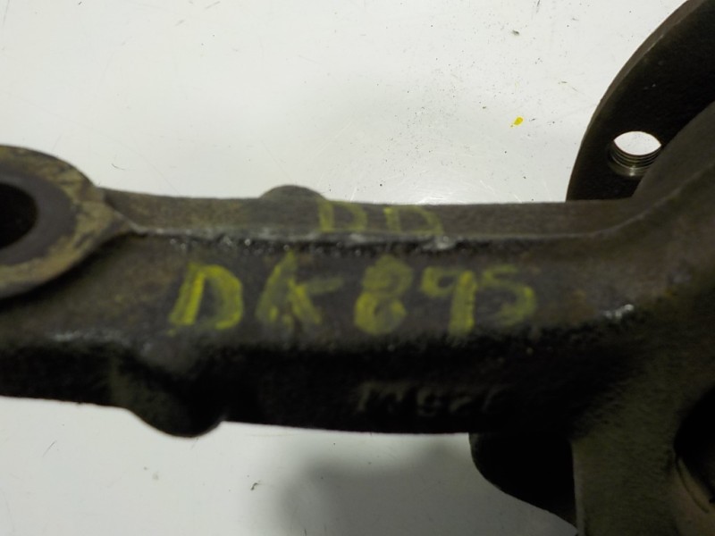 Recambio de mangueta delantera derecha para renault kangoo 1.5 dci diesel cat referencia OEM IAM 8200755590  8200361237