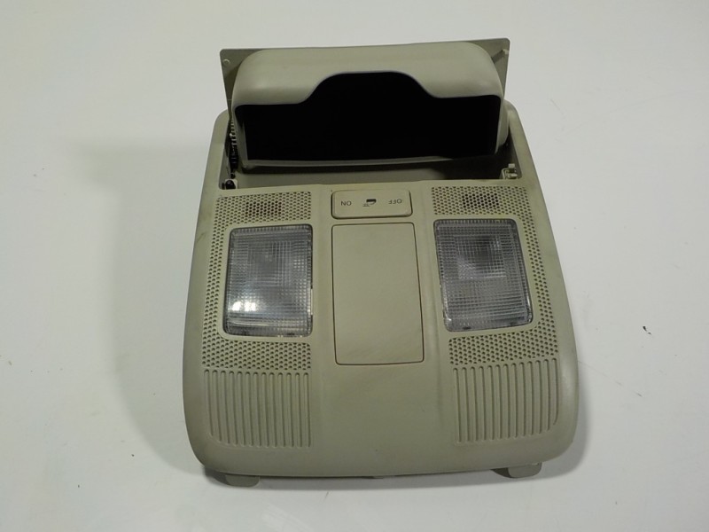 Recambio de piloto interior para mazda cx-3 2.0 16v cat referencia OEM IAM  KD4569971 