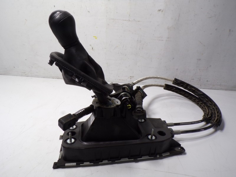Recambio de palanca cambio para seat ibiza (kj1) 1.0 referencia OEM IAM 2Q0711049J 2Q0711049J 