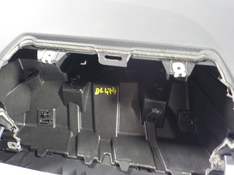 Recambio de salpicadero para seat leon sportstourer (kl8) fr referencia OEM IAM 5FB857003N4PK  5FA880204G