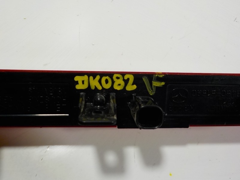 Recambio de piloto trasero central para mazda cx-3 2.0 16v cat referencia OEM IAM  B45C51580 