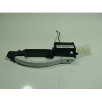 MANETA EXTERIOR DELANTERA IZQUIERDA 1930488 E4B5A224A37 2107743