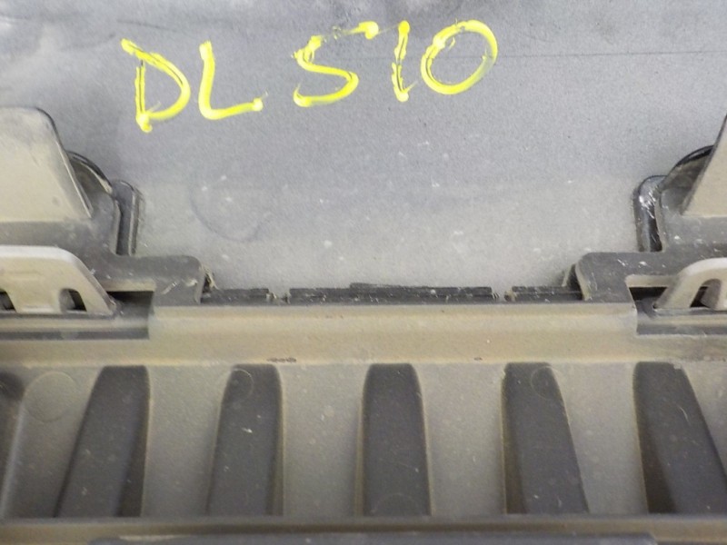 Recambio de paragolpes trasero para land rover new discovery l462 3.0 d referencia OEM IAM LR083022  