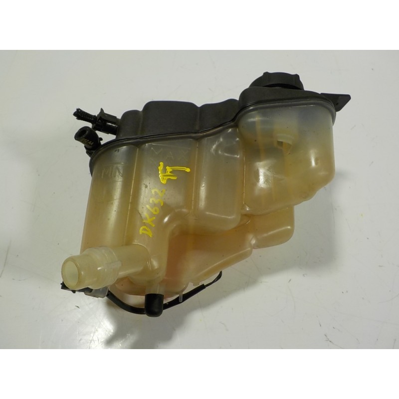 Recambio de deposito expansion para land rover discovery sport 2.0 td4 cat referencia OEM IAM LR060349 FK728K218AA 