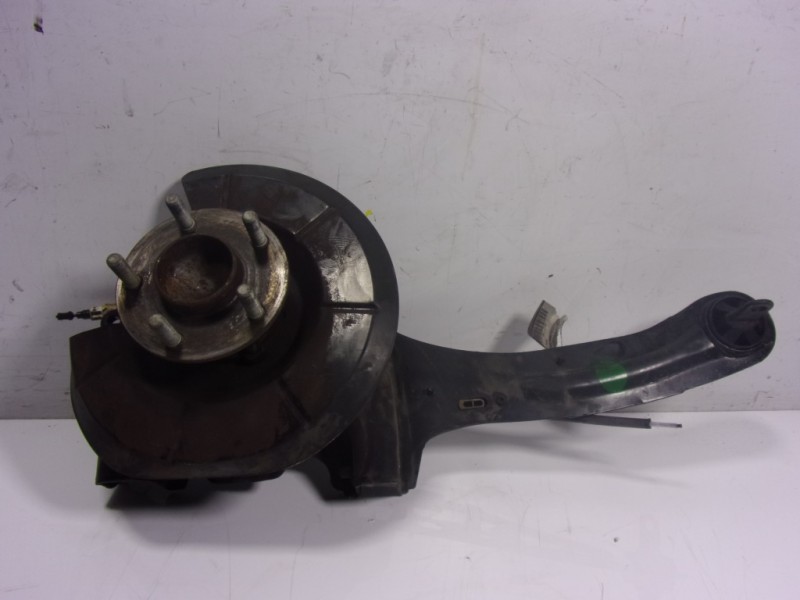 Recambio de mangueta trasera derecha para volvo c30 2.4 20v diesel referencia OEM IAM 30736775  31340686