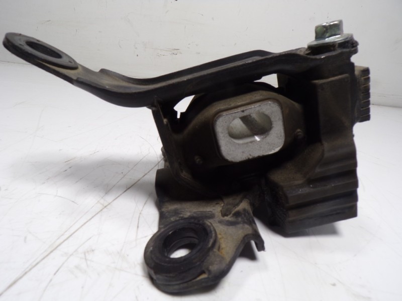 Recambio de soporte motor izquierdo para mazda cx-3 2.0 16v cat referencia OEM IAM   