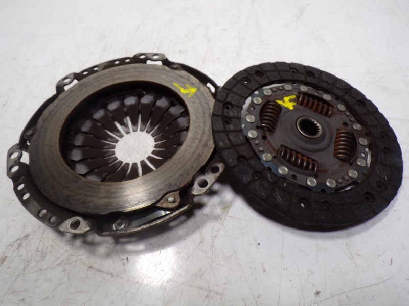 Recambio de kit embrague para toyota aygo 1.0 vvti referencia OEM IAM 312100H051 312500H051 