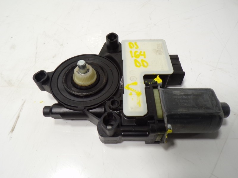 Recambio de motor elevalunas delantero derecho para seat ibiza (kj1) 1.0 referencia OEM IAM 2Q1959882 2Q1959882 