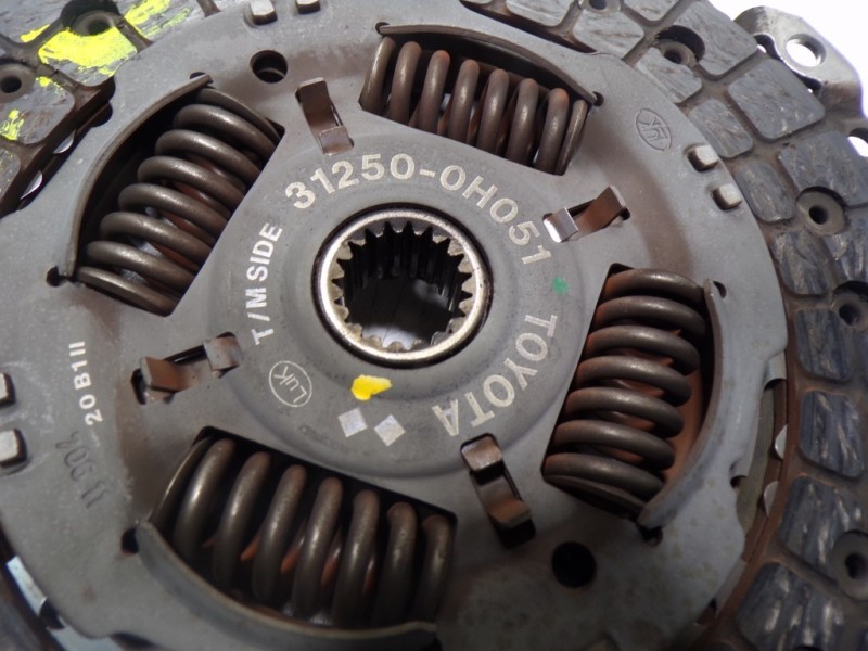 Recambio de kit embrague para toyota aygo 1.0 vvti referencia OEM IAM 312100H051 312500H051 