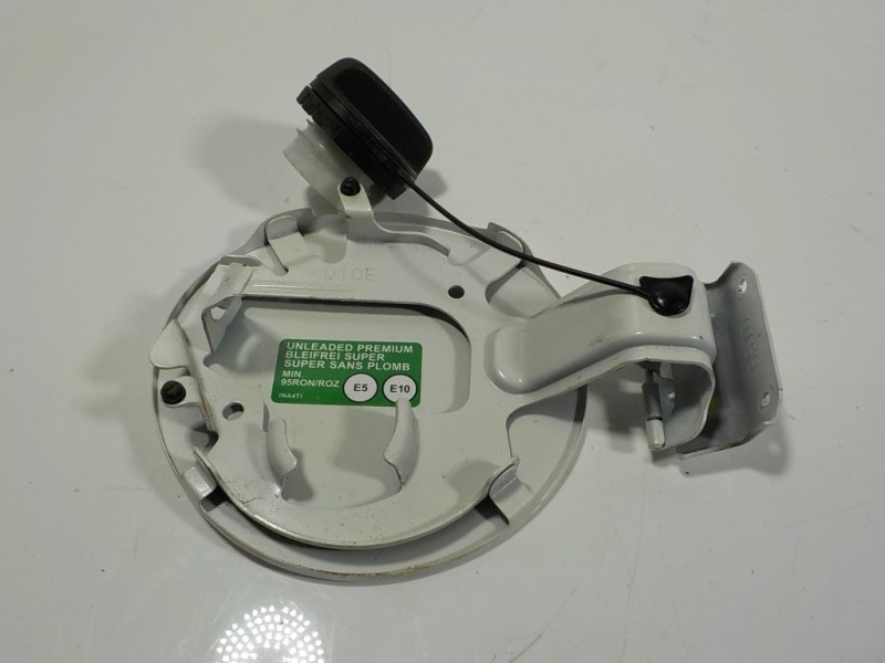 Recambio de tapa combustible para mazda cx-3 2.0 16v cat referencia OEM IAM   