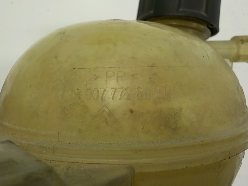 Recambio de deposito expansion para peugeot 2008 (--.2013) 1.6 blue-hdi fap referencia OEM IAM 9800777280 980077728002 