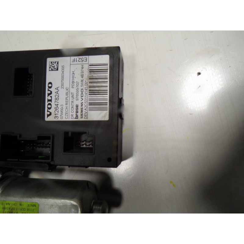 Recambio de motor elevalunas delantero derecho para volvo c30 2.4 20v diesel referencia OEM IAM 31295235 31264782AA 