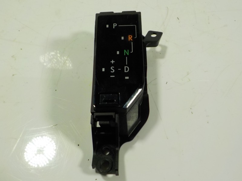 Recambio de modulo electronico para lexus nx 300h 2wd referencia OEM IAM 3597878040 76J742LHD 