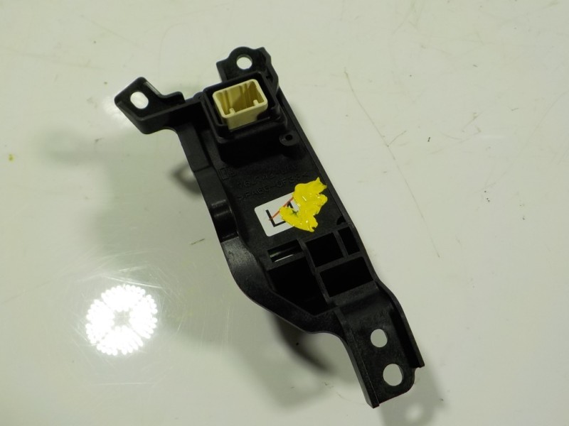 Recambio de modulo electronico para lexus nx 300h 2wd referencia OEM IAM 3597878040 76J742LHD 